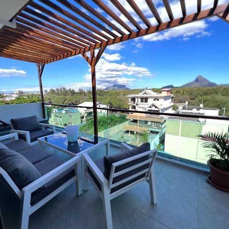 Top-Floor Modern 3Bd Penthouse With Beautiful Mountain View Terrace - 5 Min Walk To Beach Flic en Flac Exterior photo