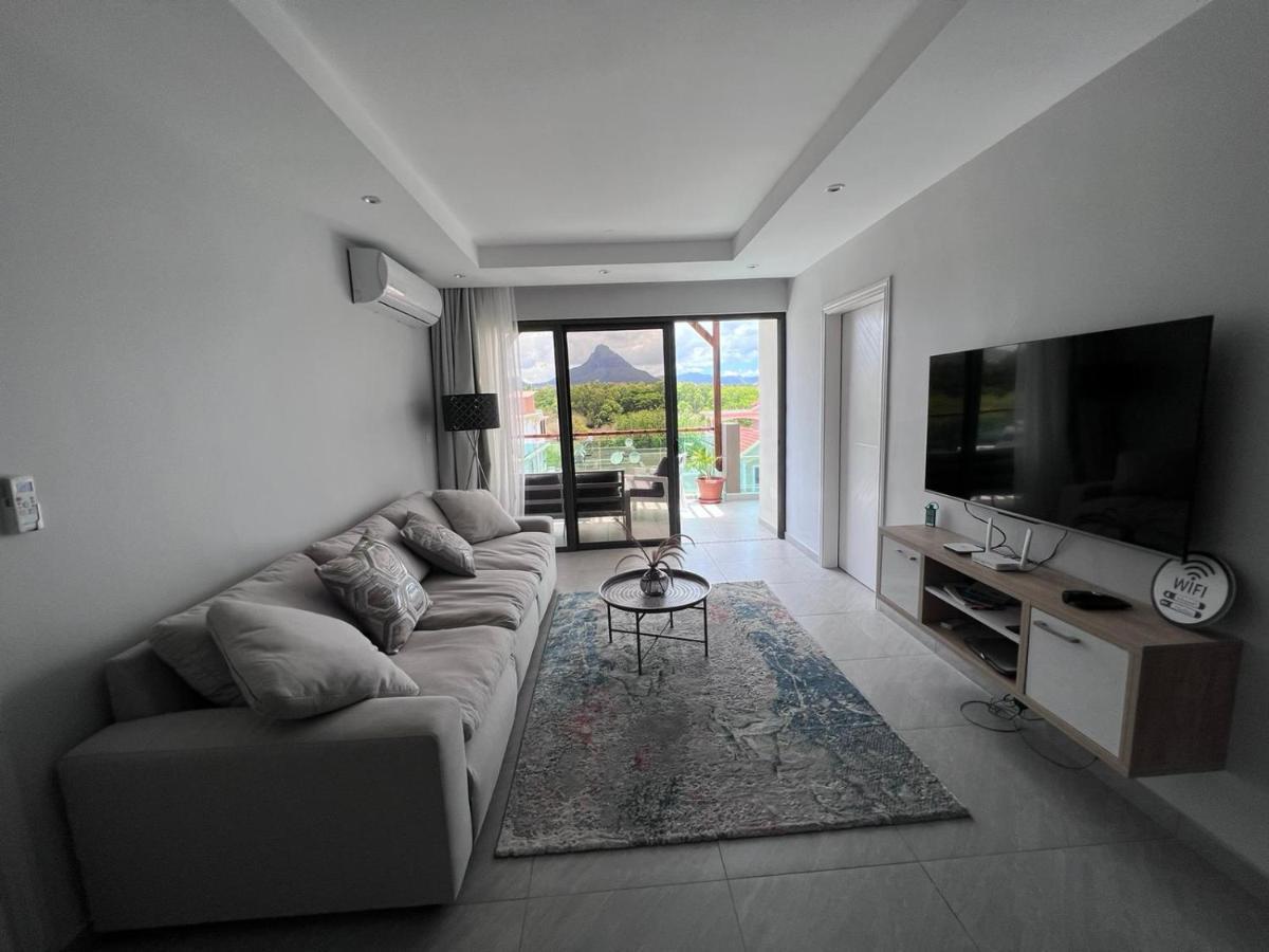 Top-Floor Modern 3Bd Penthouse With Beautiful Mountain View Terrace - 5 Min Walk To Beach Flic en Flac Exterior photo