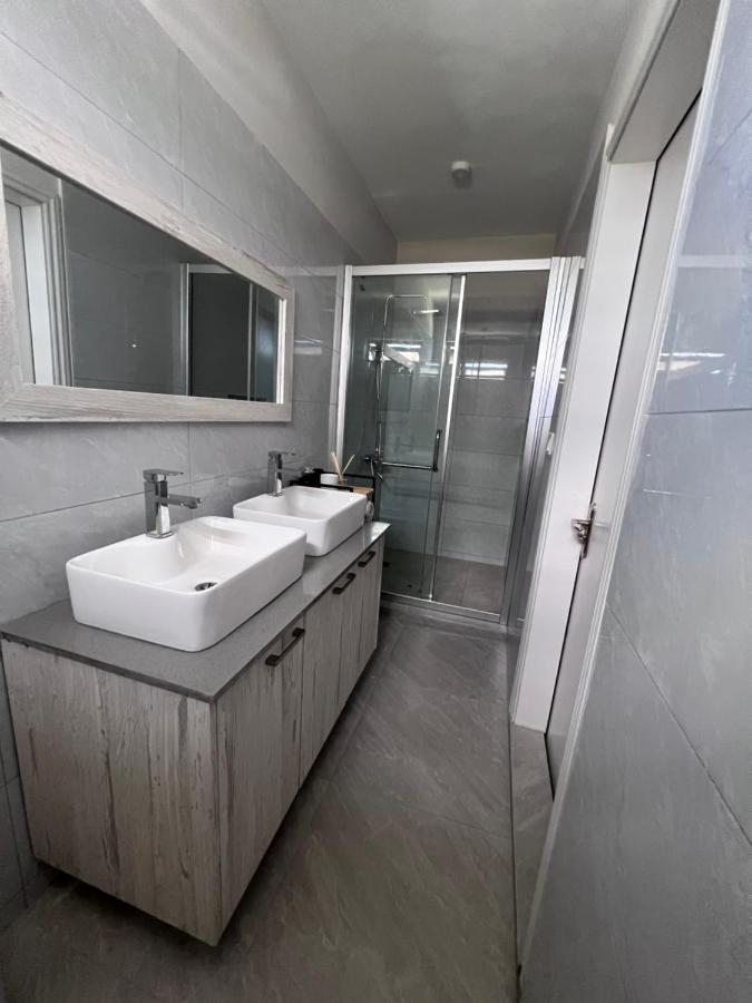 Top-Floor Modern 3Bd Penthouse With Beautiful Mountain View Terrace - 5 Min Walk To Beach Flic en Flac Exterior photo